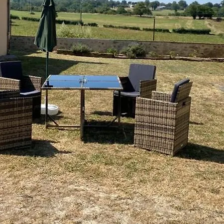 Maison De Ferme Paisible Avec Vue Sur Vallee Et Terrasse - Fr-1-489-385 Casa de Férias *