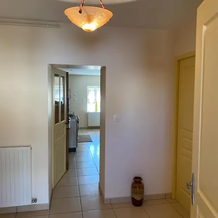 Maison De Ferme Paisible Avec Vue Sur Vallee Et Terrasse - Fr-1-489-385